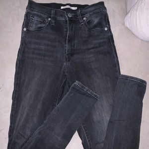 Levi’s Mile High Super Skinny